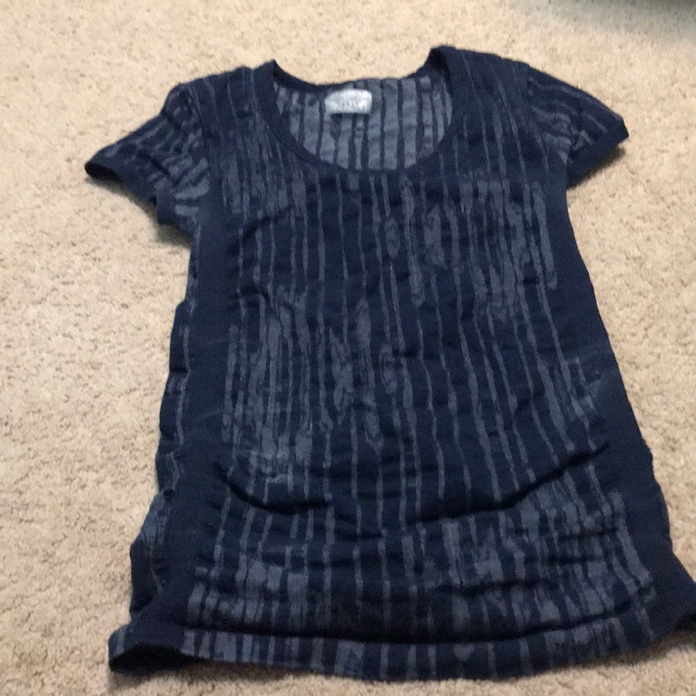 Athletic shirt